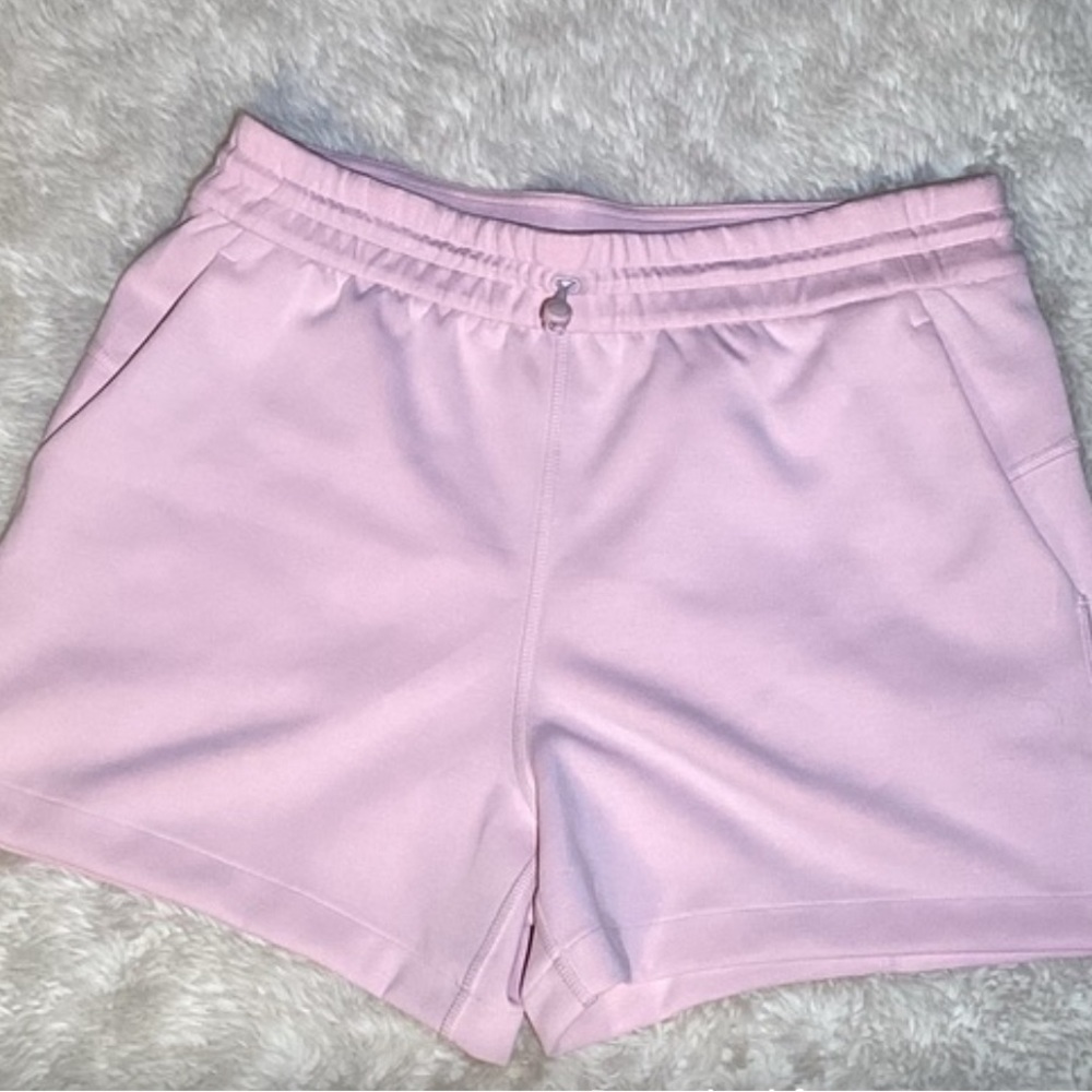 Lululemon Softstreme Strawberry Milkshake shorts size 8
